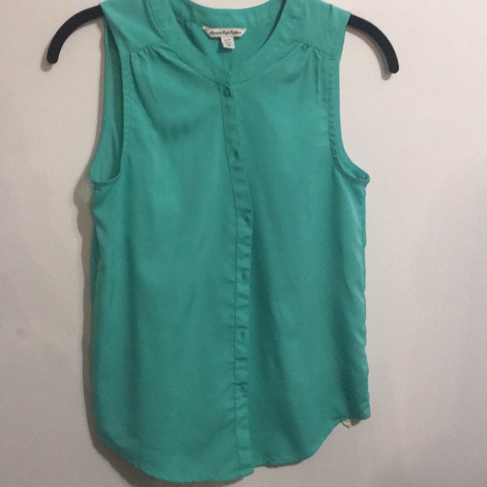 American Eagle XS button-up tank